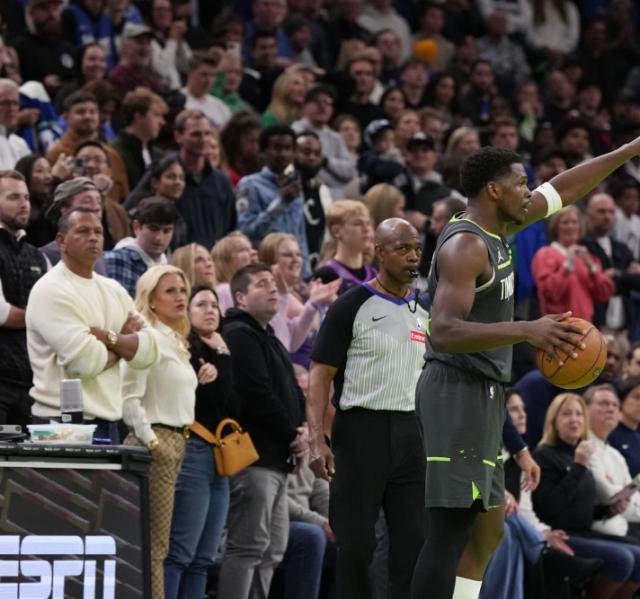 yl23455永利-森林狼“内讧”下一地鸡毛，交易唐斯后患无穷？