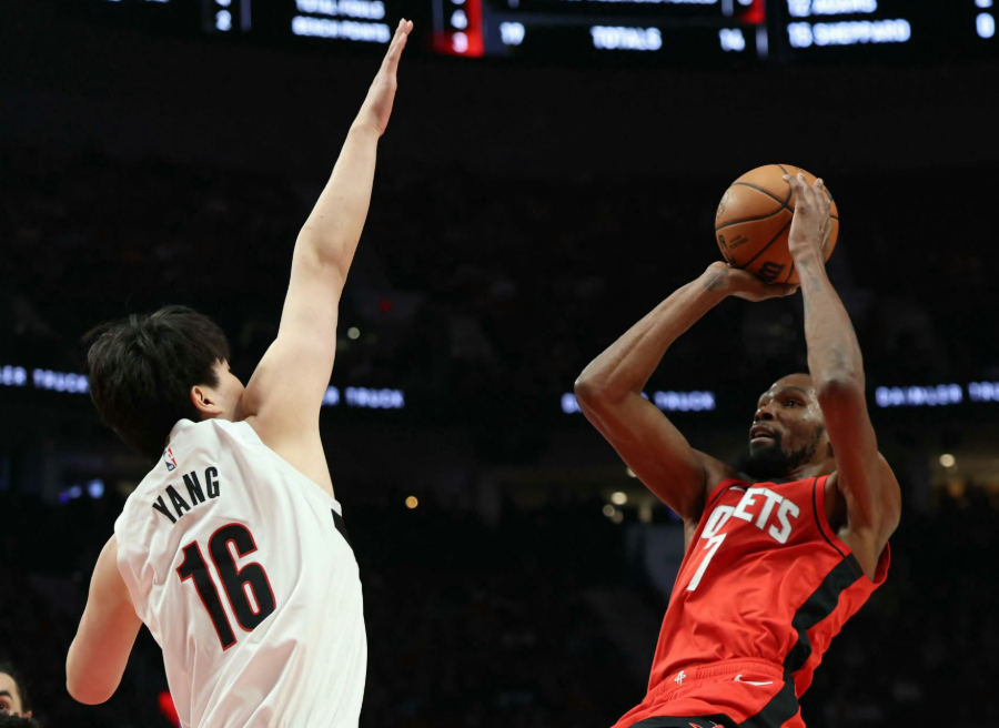 yl23455永利-年满37岁，场均出战39分钟！本想抱团走捷径，看来本赛季有点悬了